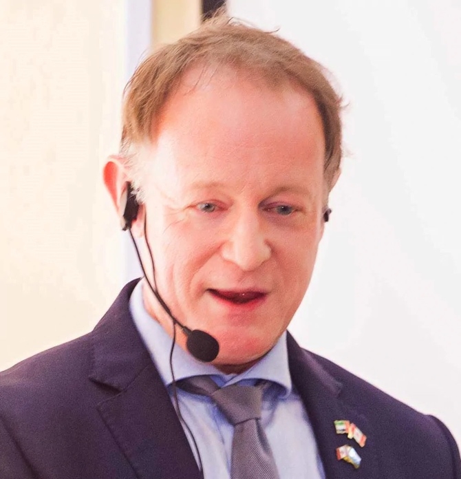 Martin Doherty cis